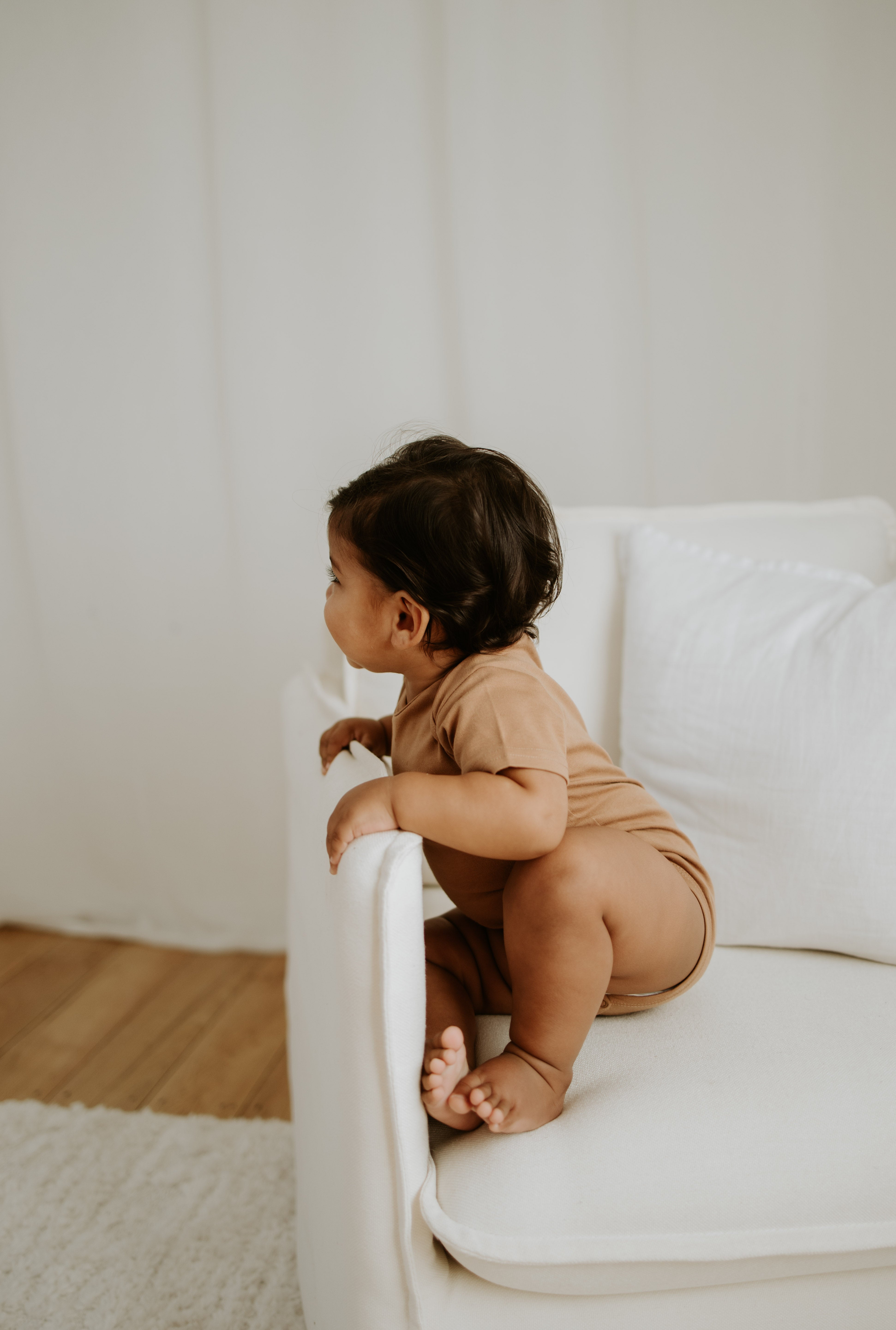 NOEM Short Sleeve Onesie - Brown