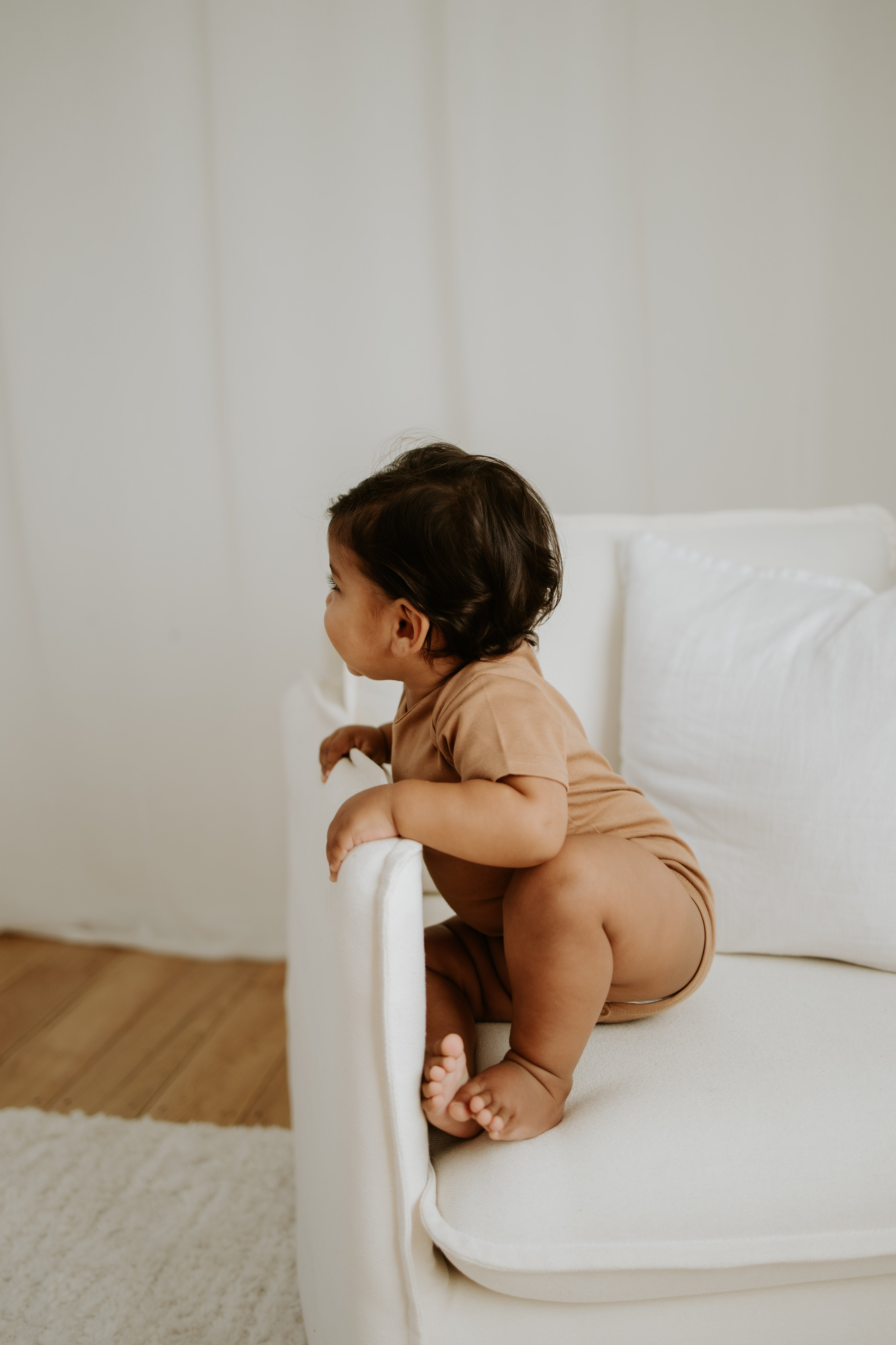 NOEM Short Sleeve Onesie - Brown